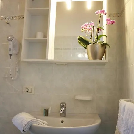 Hotel apartamentowy 3muzen Tremosine